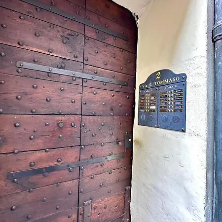 Loft Centro Storico Tommaso Apartment